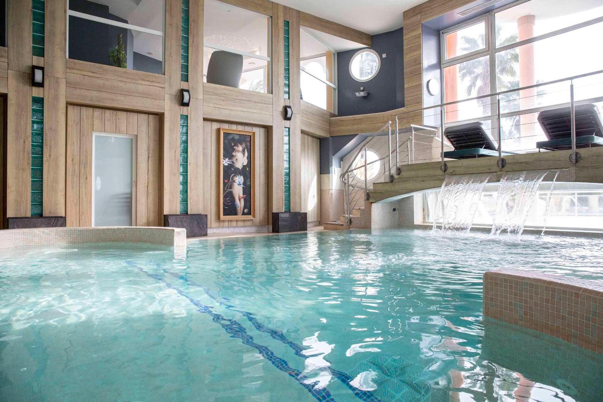 קאנט אן רוסיון Grand Hotel Les Flamants Roses Thalasso & Spa מראה חיצוני תמונה